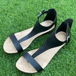 Black sandals